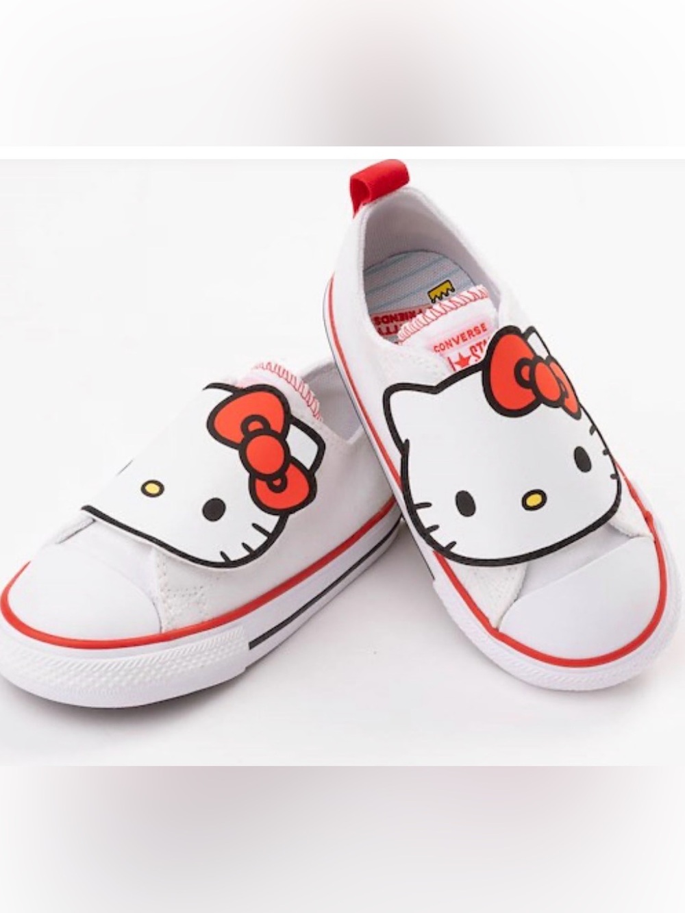 Hello Kitty X Converse Velcro Chucks. Toddler 9